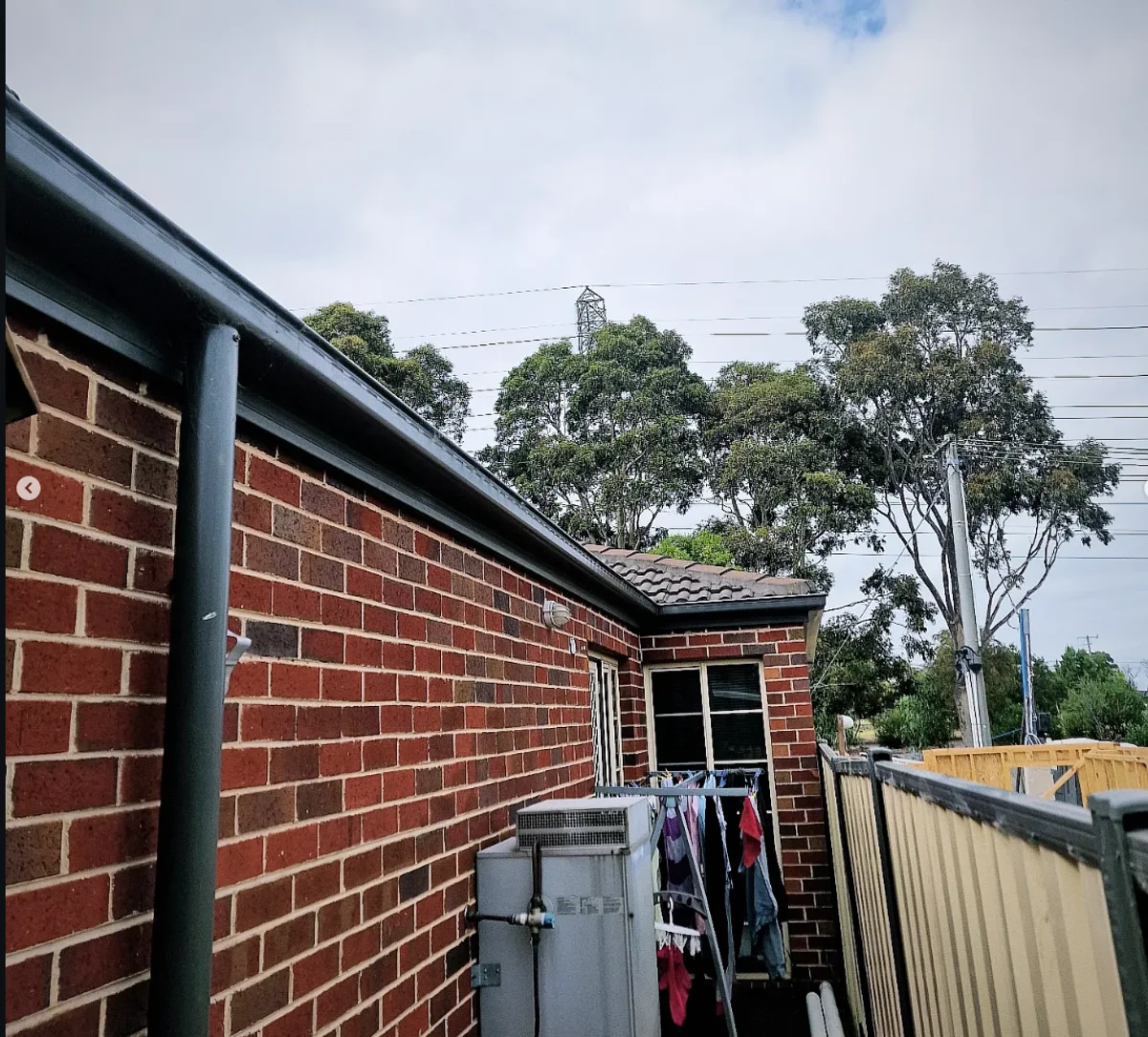 Tile roof and gutter line on a Melbourne home